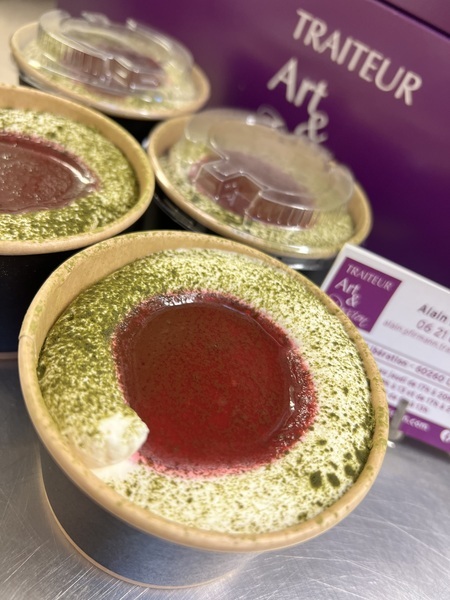 Panna Cotta, Chantilly, Coulis framboise, Thé Matcha