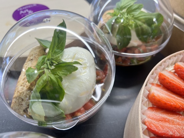 Burrata des Pouilles sur tartare de tomates