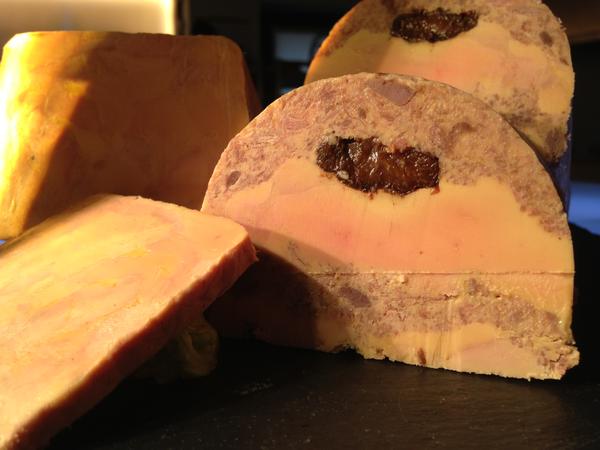 Terrine de foie gras au confit de canard