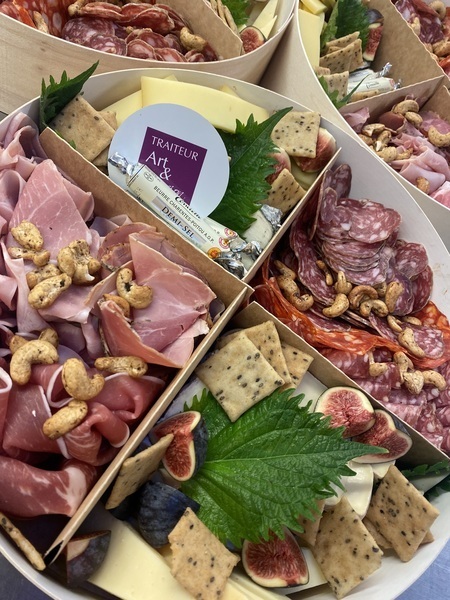Mixte charcuteries/fromages